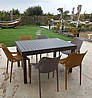 שולחן אלומיניום 1.35 ניפתח 2.70 כולל 4 כיסאות פלסטיק